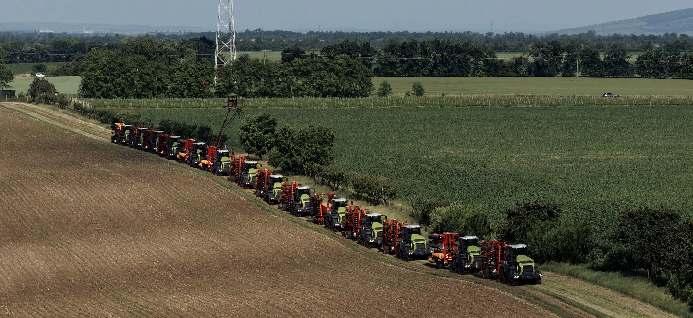 L’exploitation a aussi passé commande de 18 matériels de préparation et de semis de la marque suédoise Väderstad