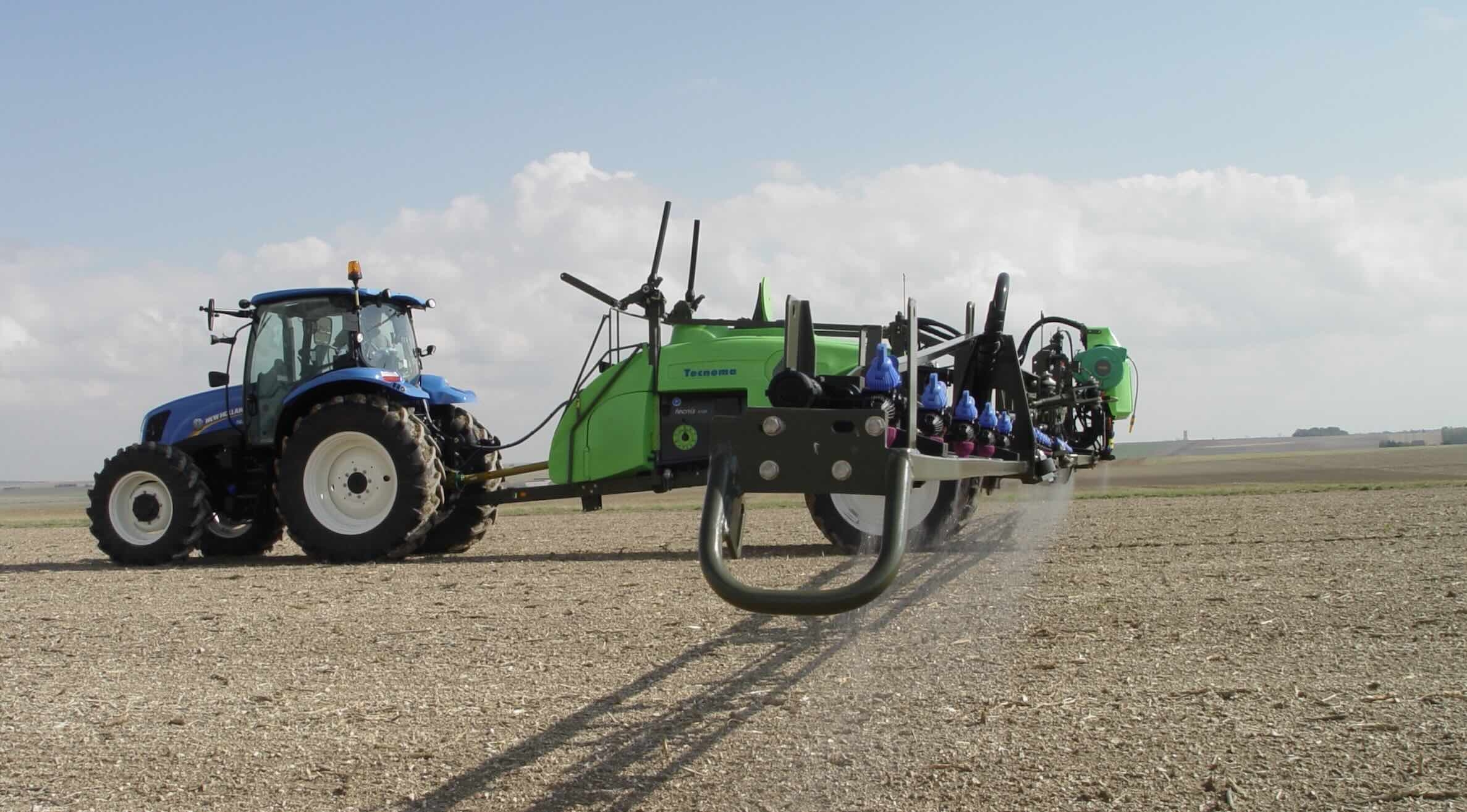 Le retrait programmé du flufénacet va compliquer le désherbage des céréales sans pour autant se faire oublier dans l’environnement, du fait de sa persistance et de son caractère non dégradable (Crédit photo : Tecnoma)
