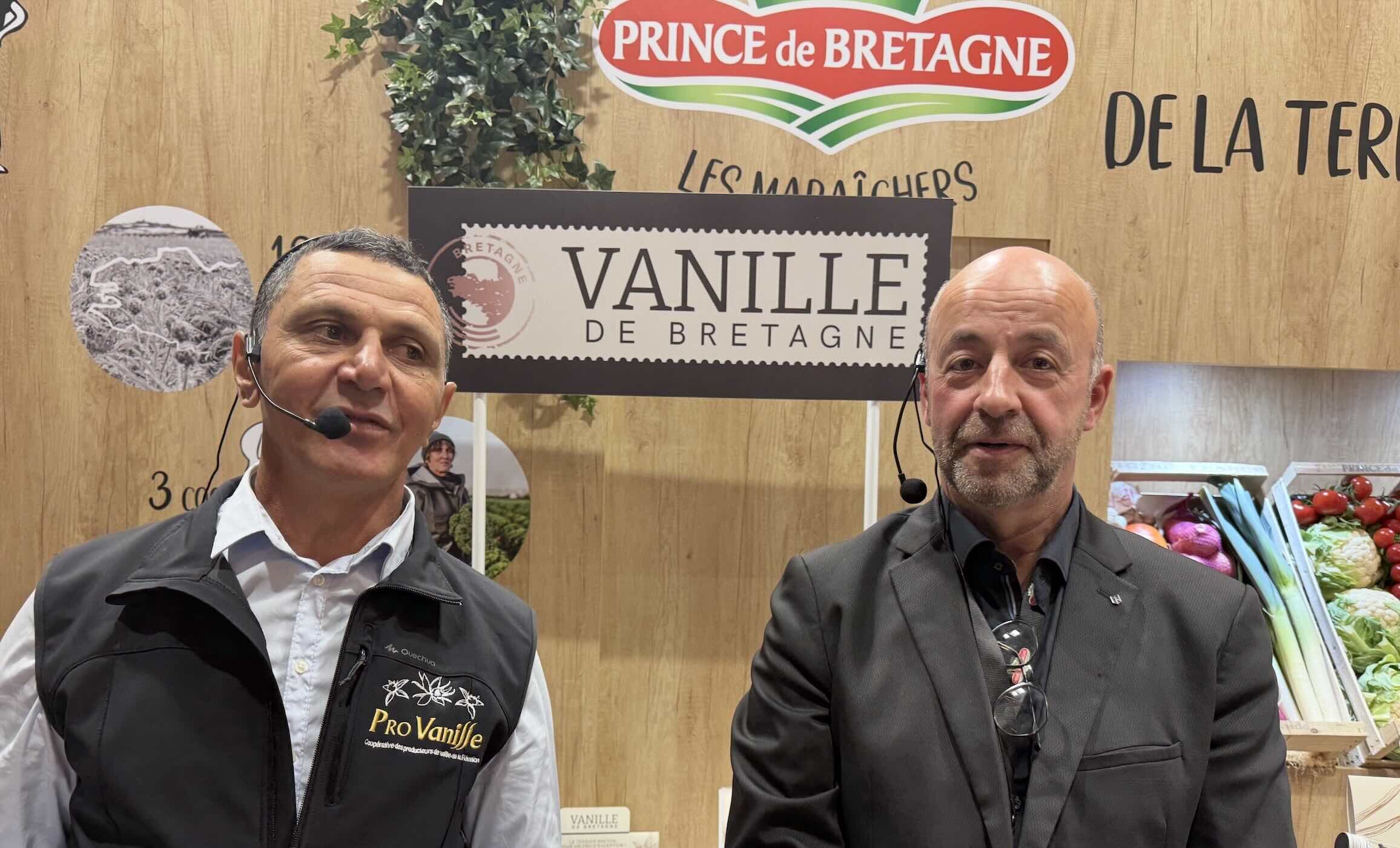 Willy Boyer (à gauche), président de la coopérative réunionnaise Pro Vanille et Marc Kerangueven, président du Cerafel