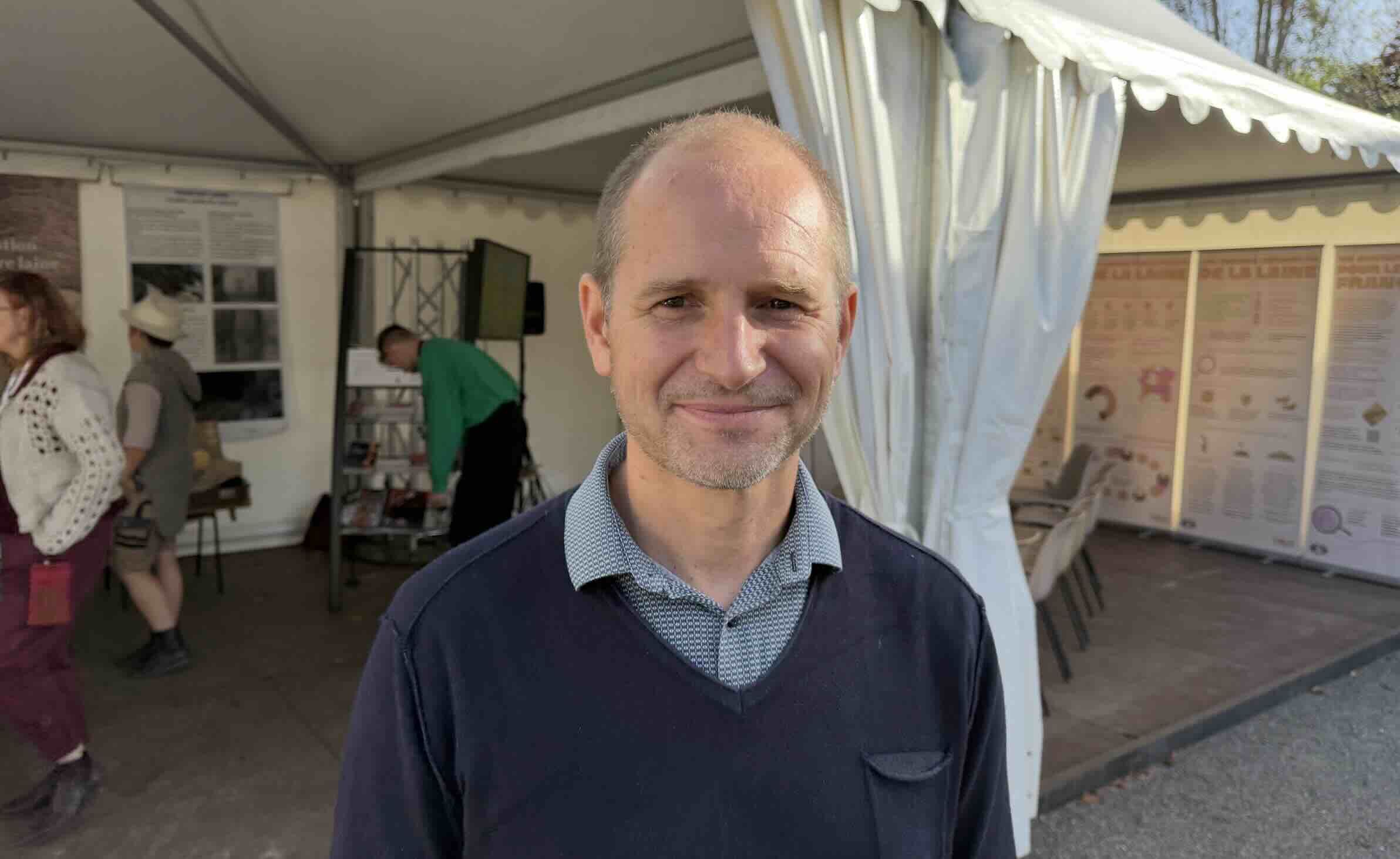 Pierre-Michel Etcheverry, co-animateur du cluster RésoLAINE en Nouvelle-Aquitaine : « Outre sa richesse en azote, en souffre ou encore en oligo-éléments, la laine a aussi des capacités de rétention en eau »