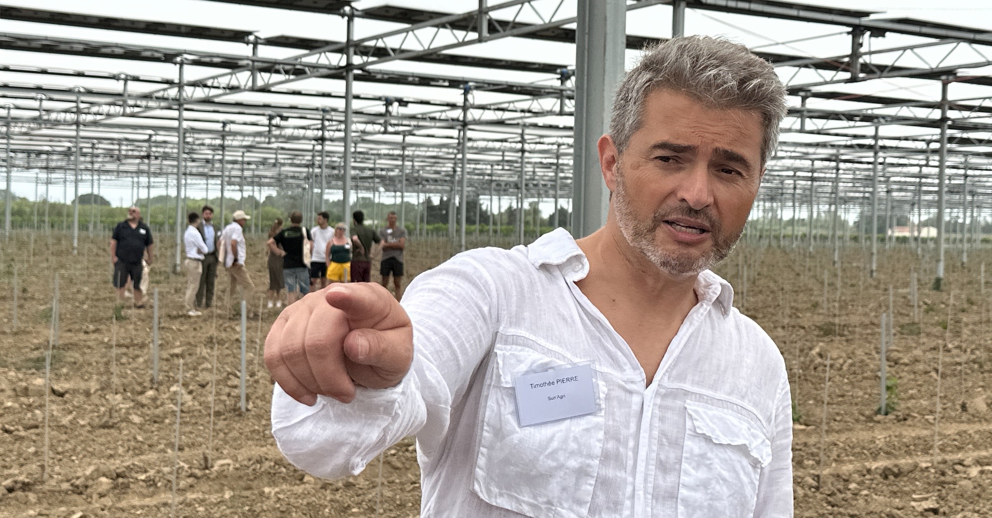 Timothée Pierre, directeur-adjoint de Sun’Agri : « Au niveau des feuilles, la baisse de température atteint 10°C tandis que la réduction de l’évaporation et l’évapotranspiration engendre une économie de 30 à 40% des volumes d’eau »