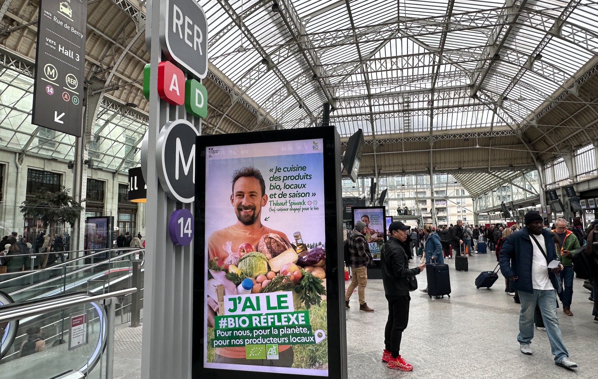 En 2024, l’Agence bio a réactivé sa campagne #Bio Réflexe et réalisé un tour de France en bus, à la rencontre des consommateurs (Crédit photo : R. Lecocq)