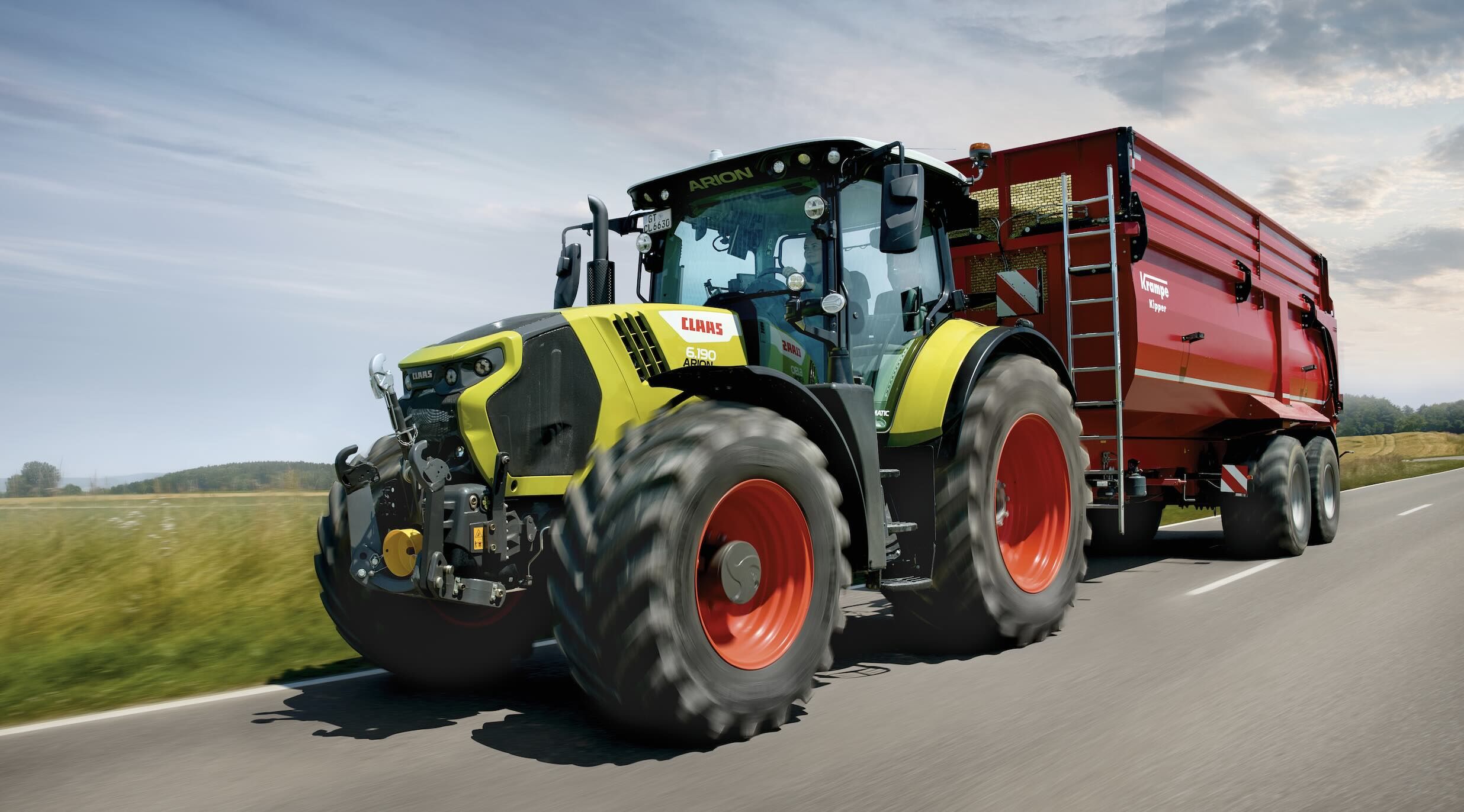 Doté d’un moteur John Deere développant jusqu’à 205 ch, l’Arion 6.190 CMatic est le premier représentant de la nouvelle série Arion 6