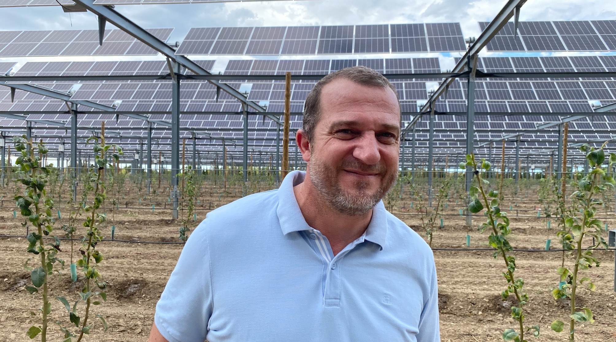 Pierre Batlle, co-dirigeant du groupe Ille Roussillon : « Gel, chaleur, vent, grêle, abats d’eaux : les ombrières ont vocation à écrêter les excès climatiques et à réguler la productivité » (Crédit photo : R. Lecocq)