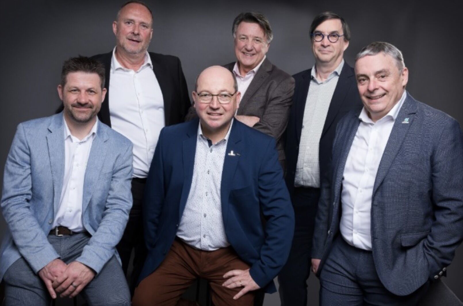 Au 1er plan : Mathieu Goehry, président FNCuma Alexandre Mortier, président du Sedima, Philippe Largeau, président de la FNEDT. Au 2ème plan : Damien Dubrulle, président d’Axema, Frédéric Bondoux, président d’AgriSIMA et Sébastien Windsor, président de Chambres d’agriculture France (Crédit photo : AgriSIMA)