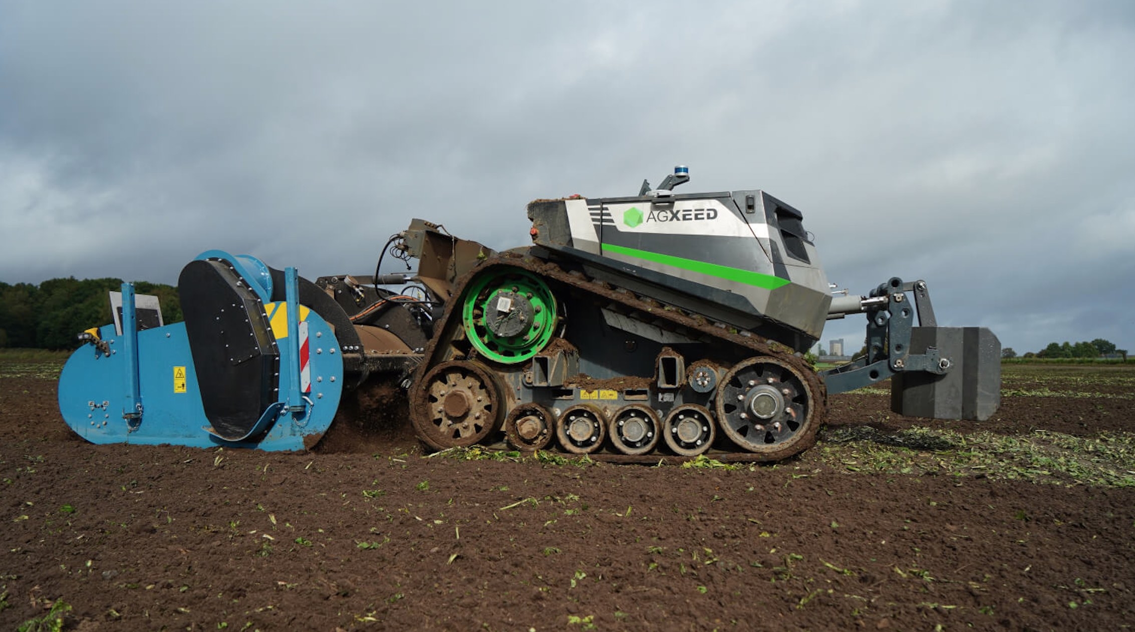 La commercialisation de l’AgBot est programmée pour 2022, avec plusieurs variantes de gabarit et de puissance (Crédit photo : Claas)