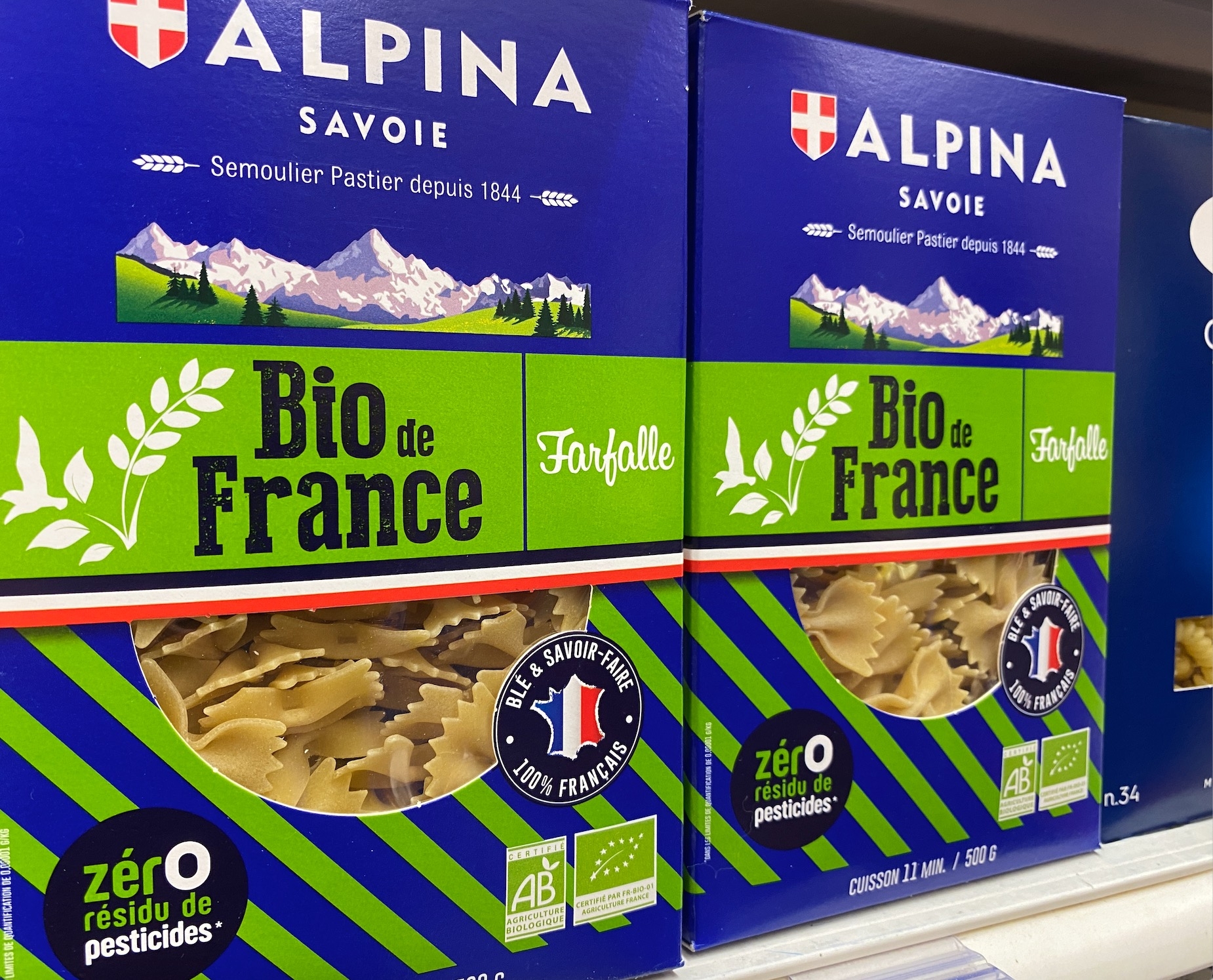 Depuis 2011, Alpina Savoie propose une gamme bio origine France et depuis 2019, elle pousse le défi jusqu’à exclure le recours à tout pesticide homologué en bio (Crédit photo : R. Lecocq)