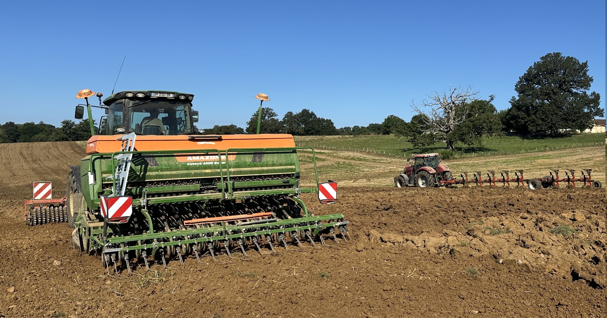 En date du 21 octobre, 21% des semis de blé tendre étaient réalisés contre 50% à la même date en 2023. Pour l’orge d’hiver, les chiffres sont respectivement de 38% et 64% (Crédit photo : R. Lecocq)
