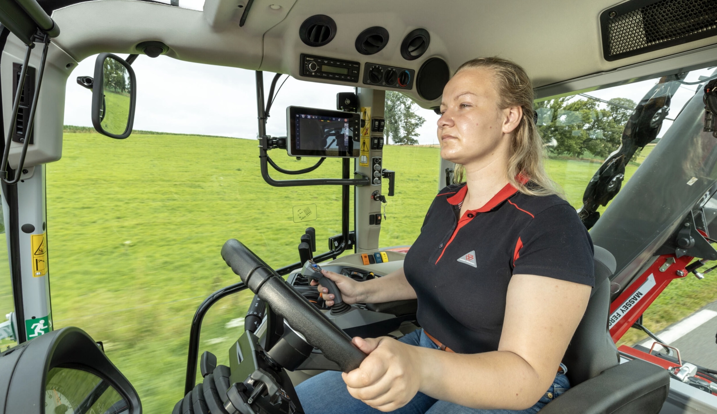 Le nouveau MF 5M peuvent bénéficier des technologies embarquées des séries les plus puissantes, via le terminal Fieldstar 5