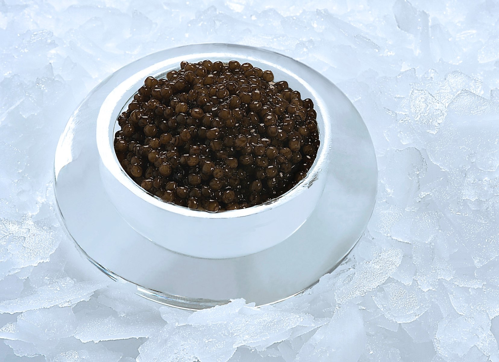 Le caviar ne se consomme pas, il se déguste (Crédit photo : Caviar d’Aquitaine)
