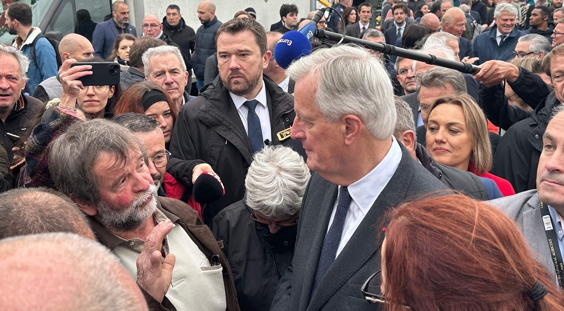 Tout au long de sa déambulation, le Premier ministre s’est montré bienveillant à l’égard des éleveurs, qui eux-mêmes ont fait montre de respect