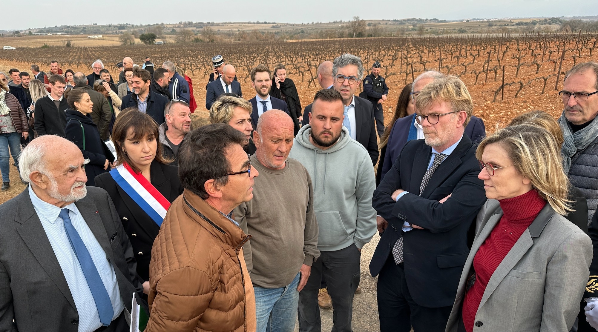 Face aux élus de la Communauté de communes des Aspres, qui porte le projet de retenues, le ministre de l’Agriculture a pris l’engagement qu’au plan procédural, le projet serait débloqué d’ici à la fin de l’année 2024, sans exclure un soutien financier issu du Plan eau et de son fonds hydraulique