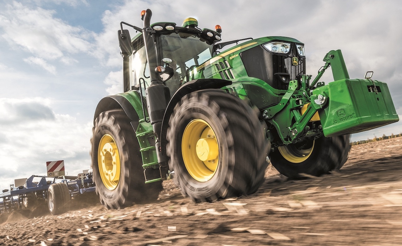 La catégorie « Best Utility » distingue un tracteur de 4 cylindres maximum, de plus de 70 ch et de moins de 8500 kg (Crédit photo : John Deere)