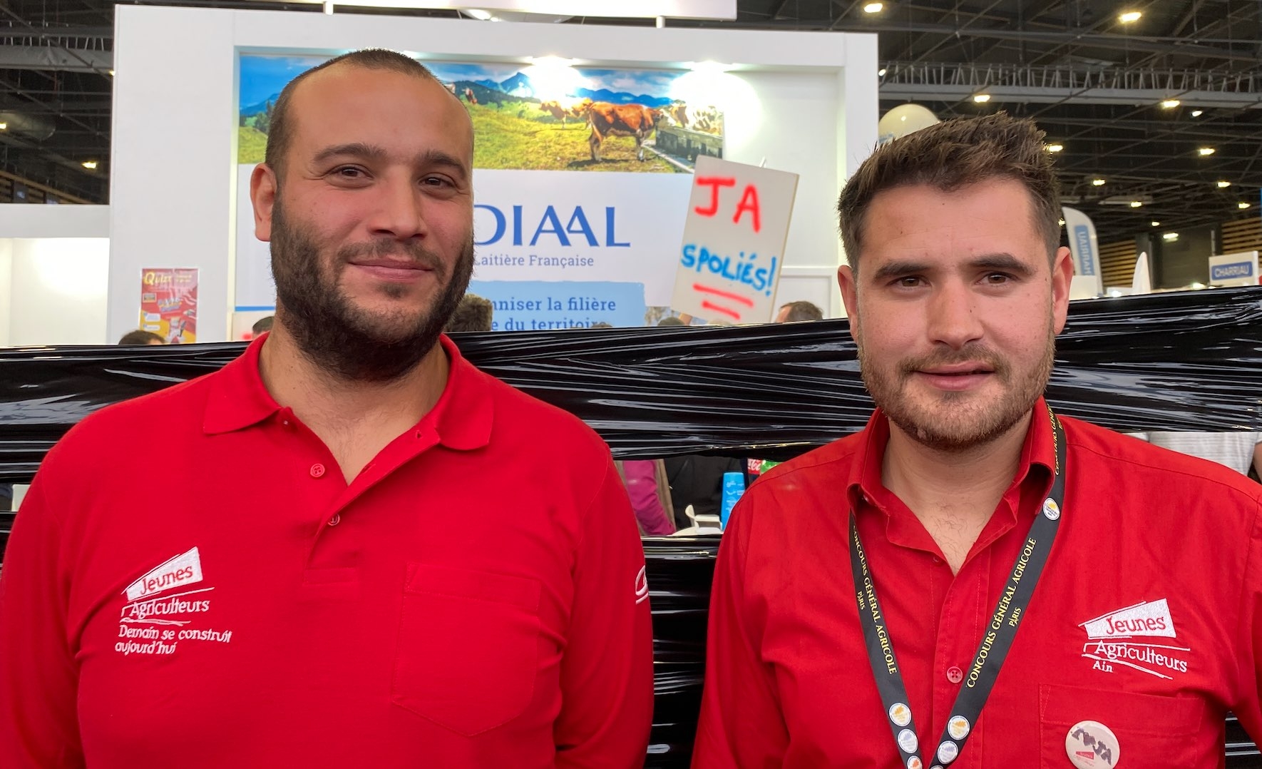 Jordan Magnet (à gauche) et Hugo Danancher, respectivement secrétaire général et vice-président des JA AURA, furibonds contre Sodiaal