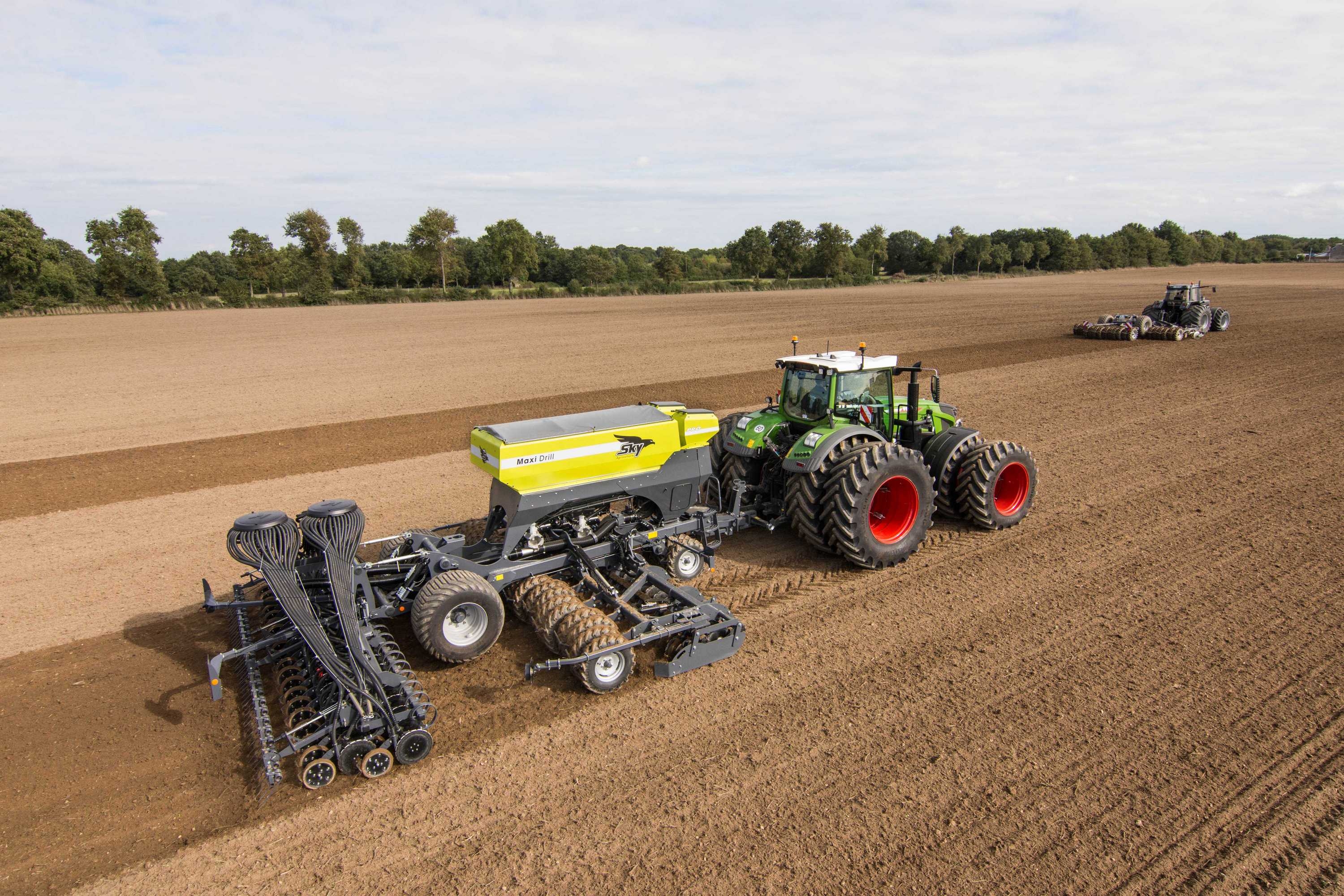 Le semoir rapide MaxiDrill à trois trémies