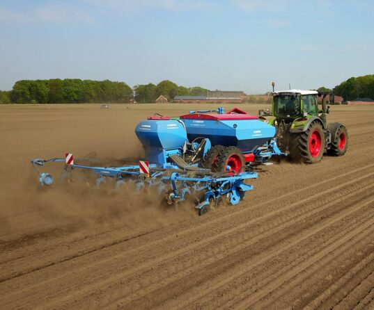 Le Semis De Ma s En Quinconce Plus Productif Selon Lemken Pleinchamp